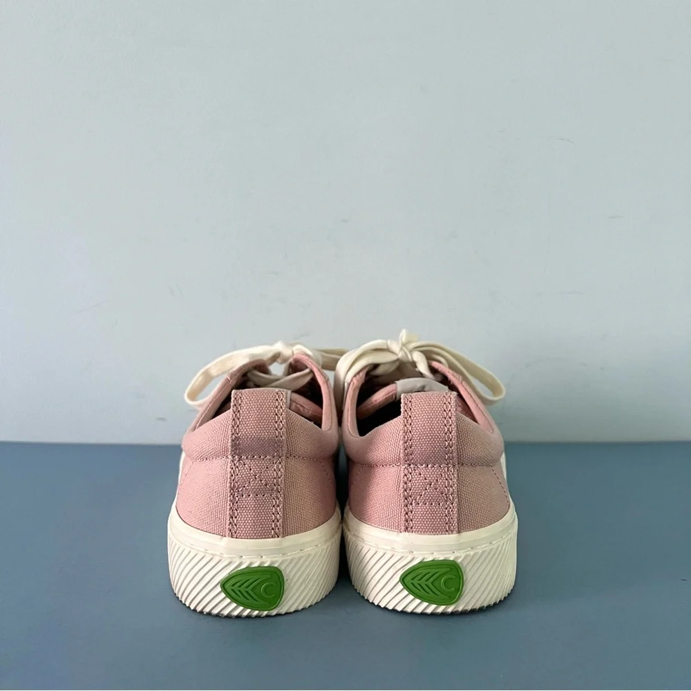 Cariuma OCA Low Rose Pink Canvas Lace Up‎ Sneakers